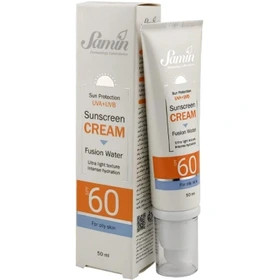 کرم ضد آفتاب فیوژن واتر پوست چرب ضد جوش و فاقد چربی دارای بافت سبک و فاقد پارابن SPF60 ثمین 50 میلی